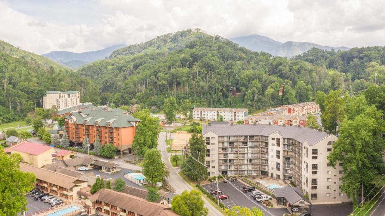 Family Bear Condos, Full King Suite, Kitchen, Pool Access Unit 103 Gatlinburg Exterior foto